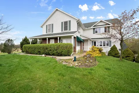 w1019 County Road B, Osceola, WI 53010