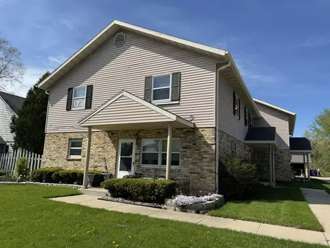312 Scenic, Slinger, WI 53086