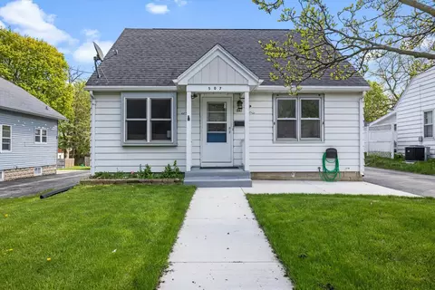 507 N Washington, Waukesha, WI 53188