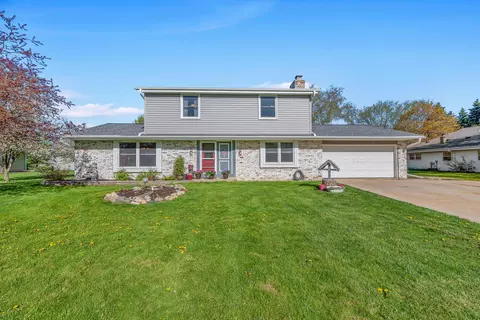 4939 Morning Glory, West Bend, WI 53095