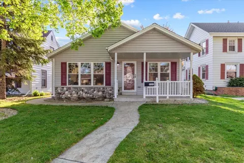 1321 S 113th, West Allis, WI 53214