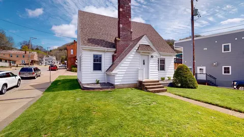44 N N Shr, Fountain City, WI 54629
