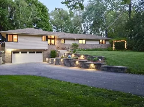11702 N Silver, Mequon, WI 53097