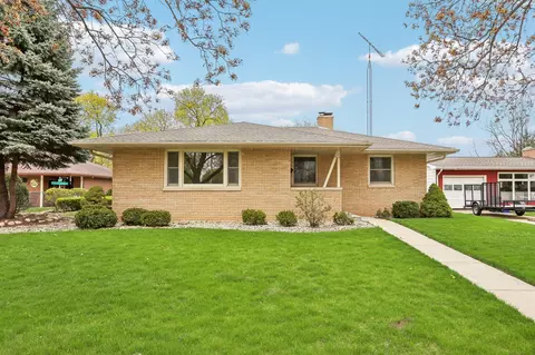 424 Rose Ann, Burlington, WI 53105