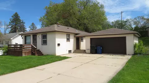 215 Chicago, Racine, WI 53405