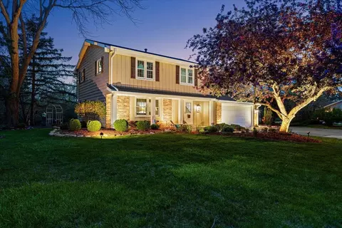 w184n8329 Tours, Menomonee Falls, WI 53051
