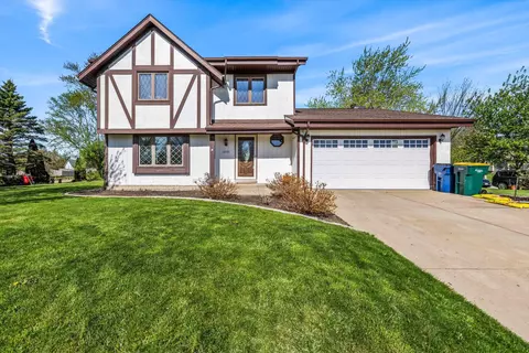 10541 S Mcgraw, Oak Creek, WI 53154