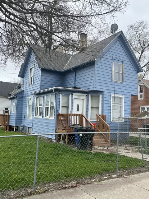 1701 Hamilton, Racine, WI 53404