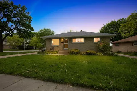 2655 S 102nd, West Allis, WI 53227