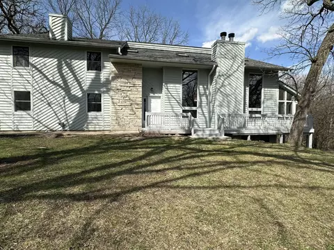 6433 Briarwood, Burlington, WI 53105