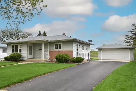 1638 Rushmore, Waukesha, WI 53188