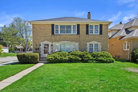 3318 N Humboldt #3320, Milwaukee, WI 53212