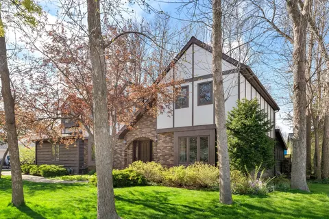 3414 Barkwood, Manitowoc, WI 54220