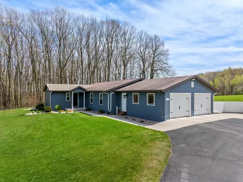 4024 Evergreen, Eaton, WI 53014