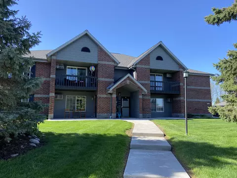 s75w16715 W Jacob #31, Muskego, WI 53150