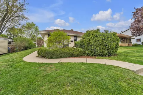 3755 S 84th, Milwaukee, WI 53228