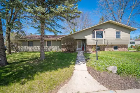 1108 Redwood, West Bend, WI 53095