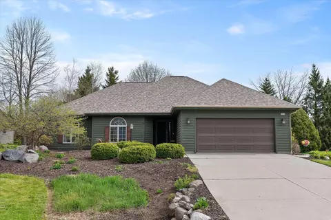 4405 Hunters Gln, Sheboygan, WI 53083
