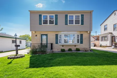 4871 S 22nd, Milwaukee, WI 53221