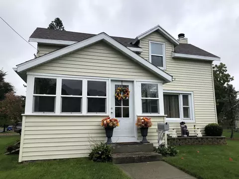 135 N Oak, Whitewater, WI 53190