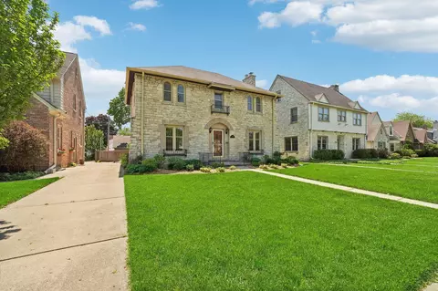 8849 Jackson Park, Wauwatosa, WI 53226