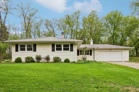 n70w39060 Foster, Oconomowoc, WI 53066