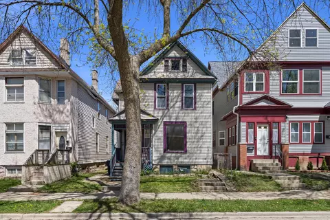 106 E Meinecke, Milwaukee, WI 53212