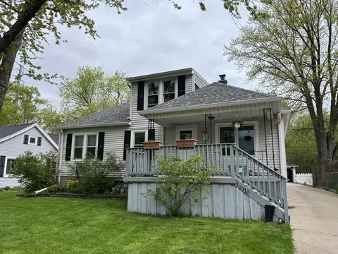 10310 W Bungalow, West Allis, WI 53214