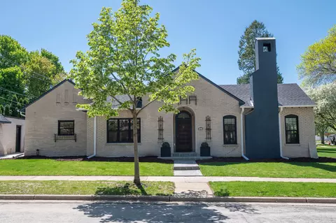 7609 Wellauer, Wauwatosa, WI 53213
