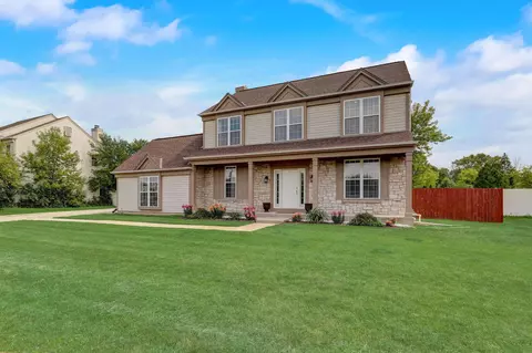 5075 W Forest Hl, Franklin, WI 53132