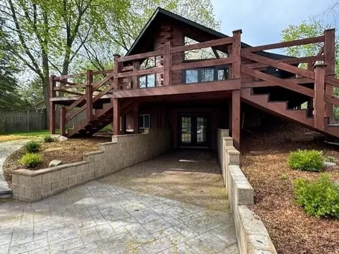 34105 Venice Park, Delafield, WI 53018