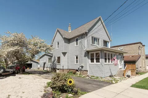 206 S Milwaukee, Theresa, WI 53091