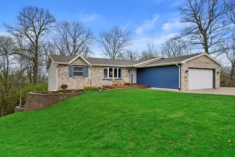 1009 Evergreen, Plymouth, WI 53073