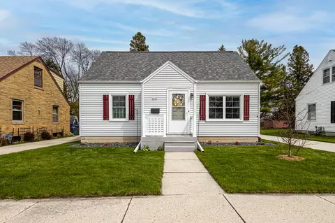2745 N 8th, Sheboygan, WI 53083