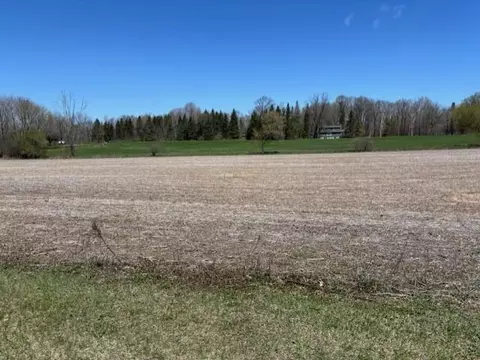 Lt2 Maple, Cedarburg, WI 53024
