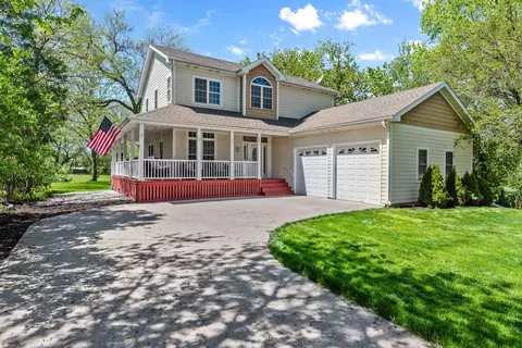 4551 S 68th, Greenfield, WI 53220