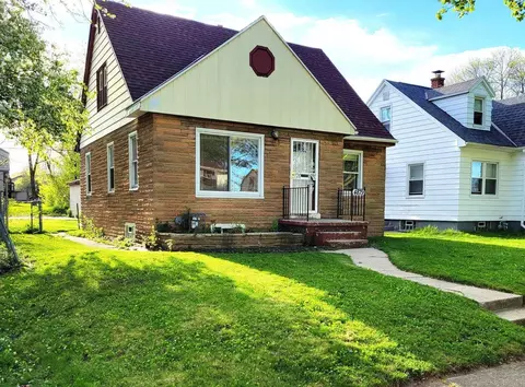 4879 N 21st, Milwaukee, WI 53209