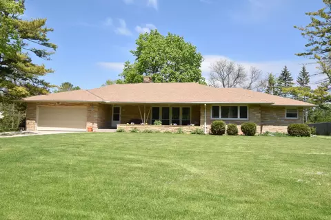 7936 W Barnard, Greenfield, WI 53220