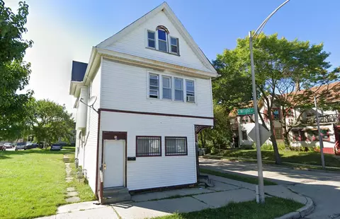 2477 N 6th #2479, Milwaukee, WI 53212