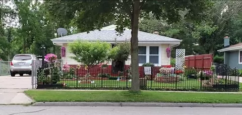 2139 Mac Arthur, Waukesha, WI 53188