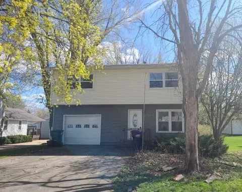 207 W Deerfield, Deerfield, WI 53531