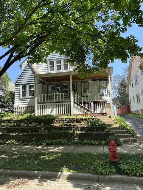2012 N 59th #2014, Milwaukee, WI 53208