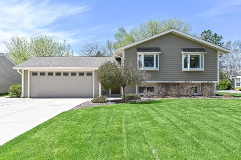 1535 17th, Grafton, WI 53024