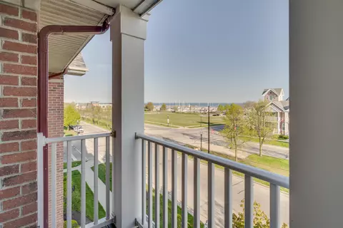 316 56th #313, Kenosha, WI 53140