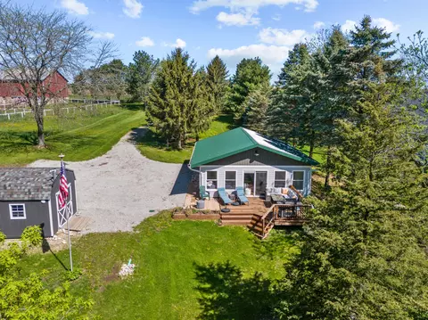 w2075 Twin Lakes Road, Green Lake, WI 53946
