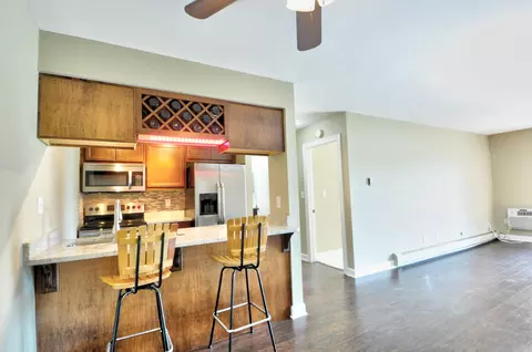 8525 W Waterford #4, Greenfield, WI 53228