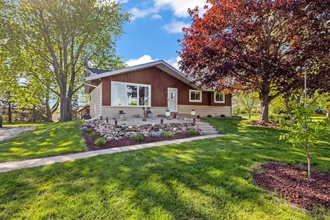 3630 S Britton, Dover, WI 53182