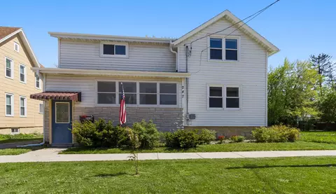 247 S Water, Columbus, WI 53925