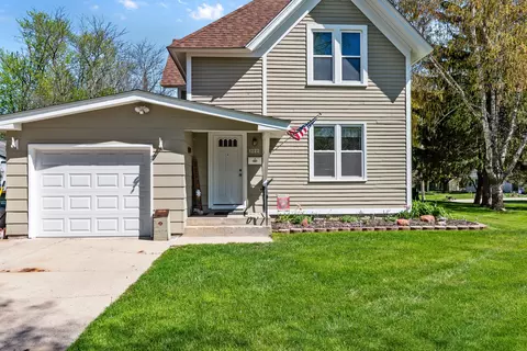1222 Alder, West Bend, WI 53090