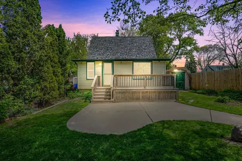 1114 S 88th, West Allis, WI 53214